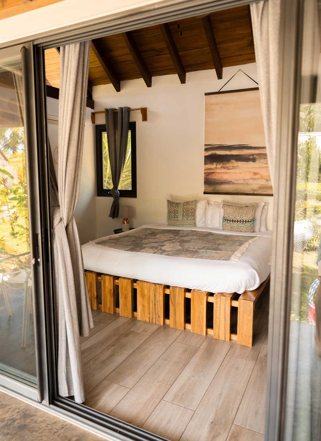 Beachfront Hideaway 11 Beachfront Hideaway Moringa garden casita