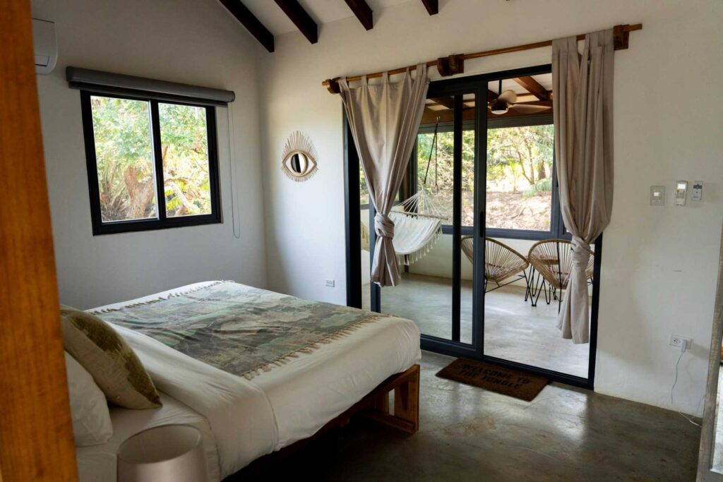 Beachfront Hideaway 1 Beachfront Hideaway double bed