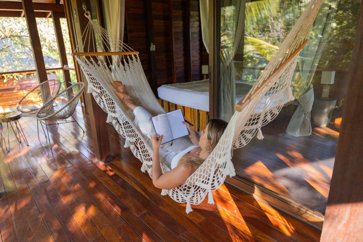 Beachfront Hideaway 32 Beachfront Hideaway tree house 1