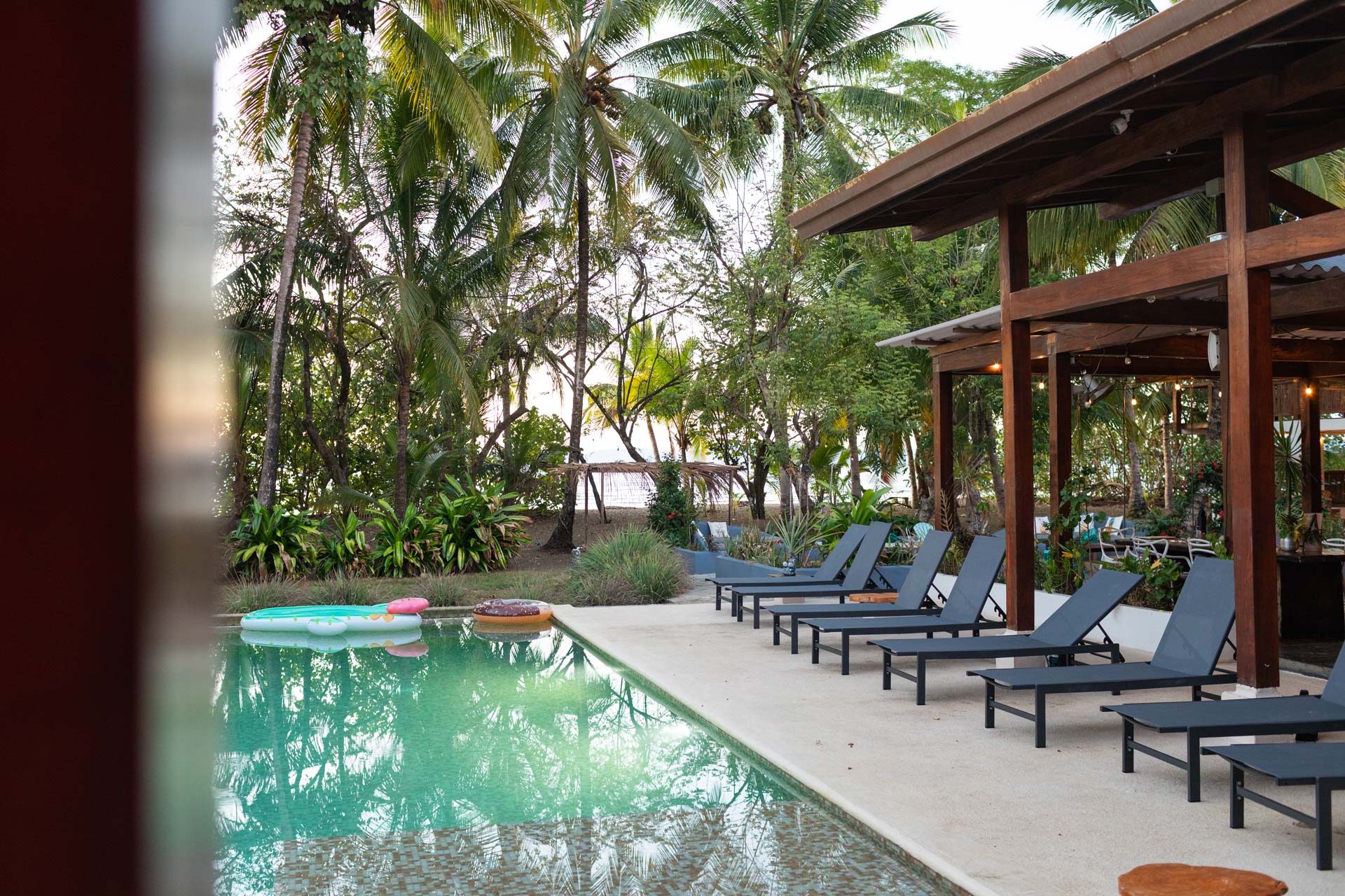 Yoga + Wellness 8 Beachfront hideaway pool