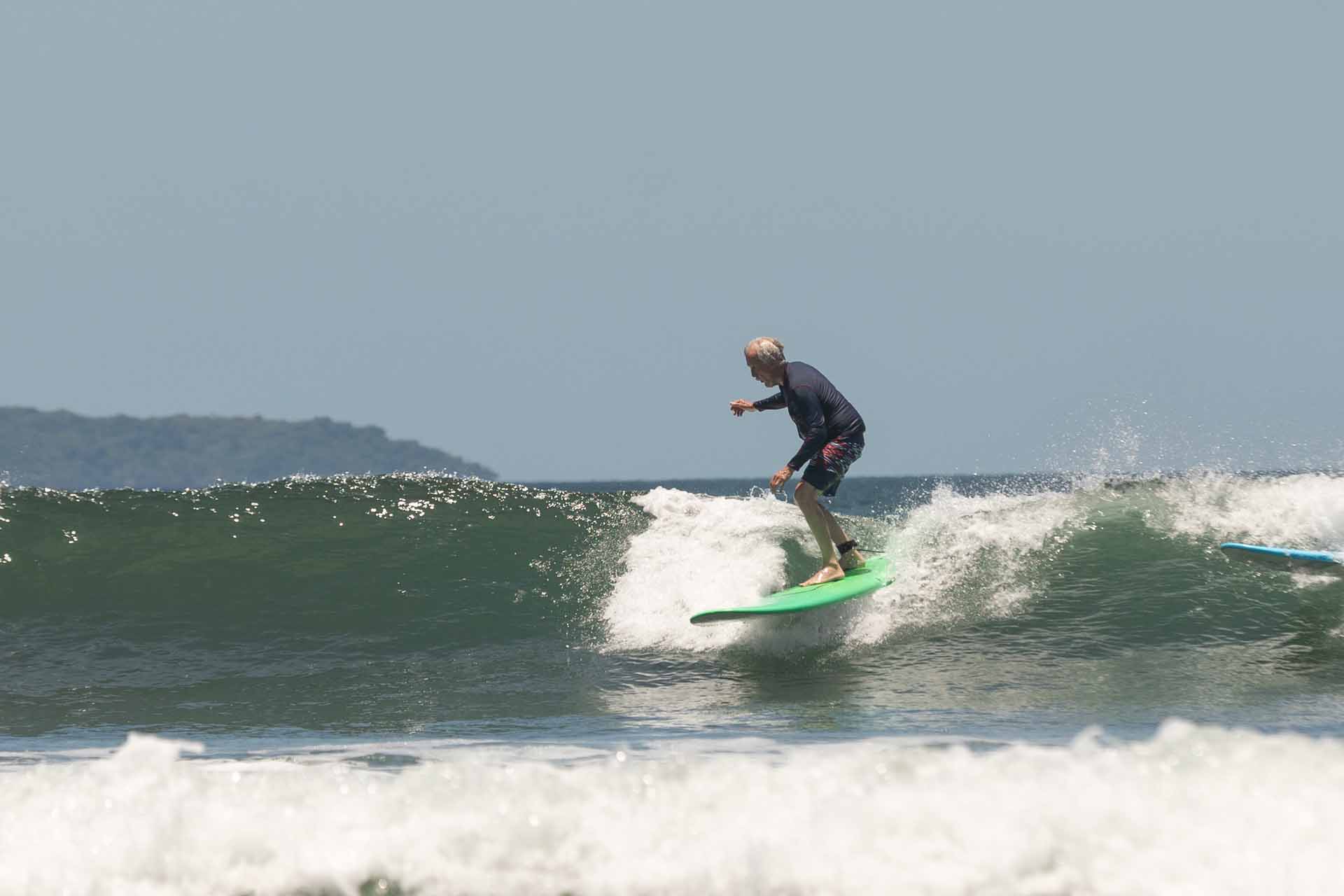 surf retreat panama 14