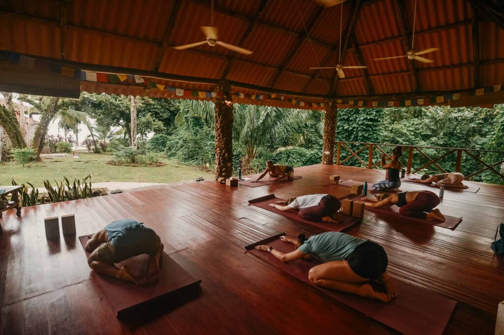 Home 1 surf & yoga retreat panama
