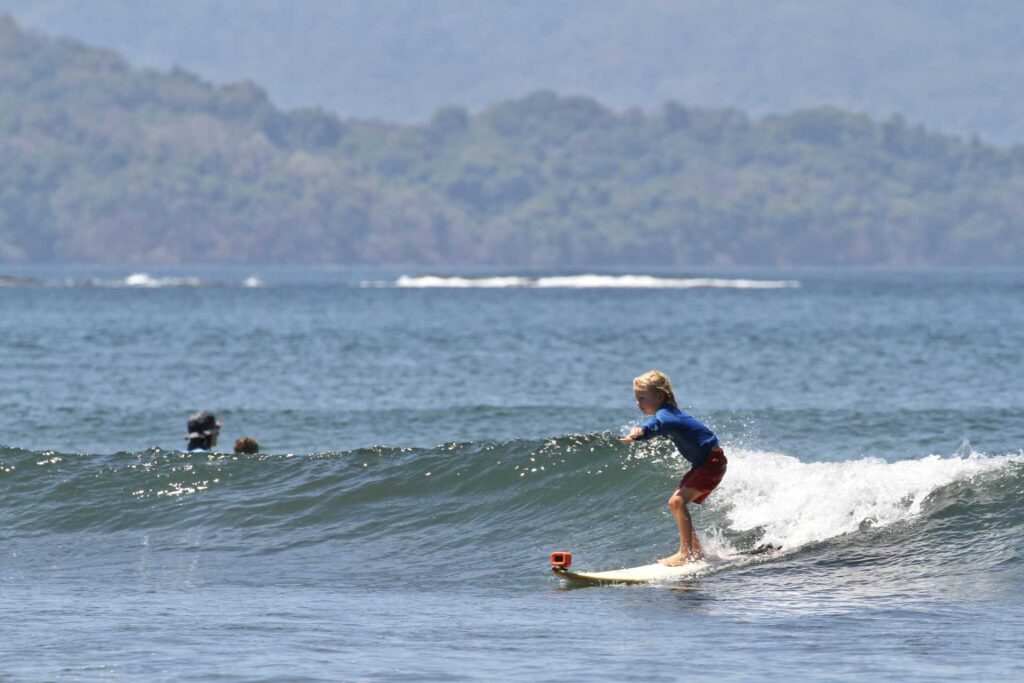 Surf Lessons 4 surf lesson panama santa catalina 2
